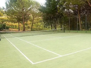 Ξενοδοχείο με διαμερίσματα Parco Elena